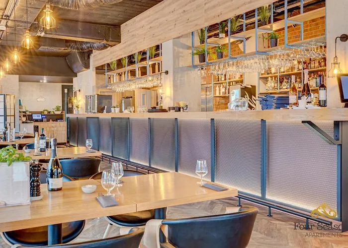 アパート Bel Mare Aquapark By Four Seasons ミエンジズドロイェ