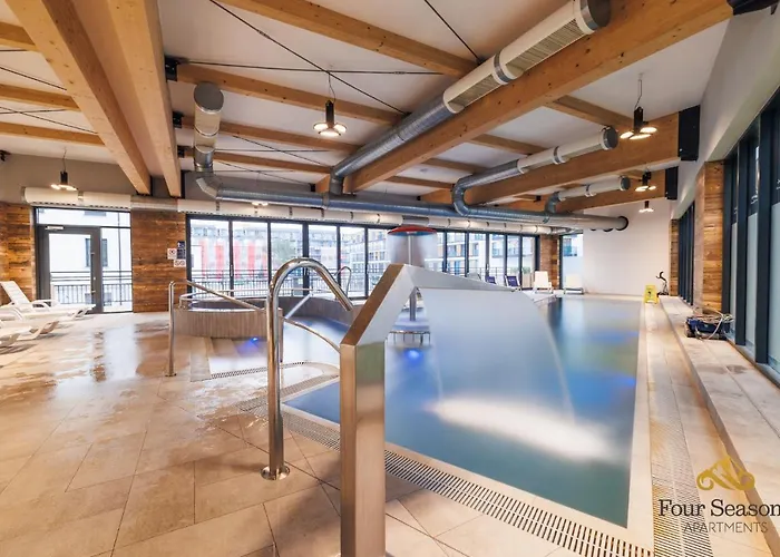 アパート Bel Mare Aquapark By Four Seasons ミエンジズドロイェ