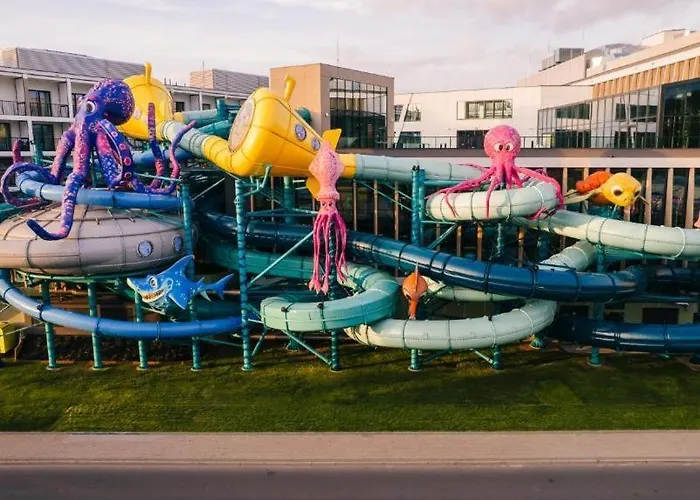 Bel Mare Aquapark By Four Seasons * ミエンジズドロイェ