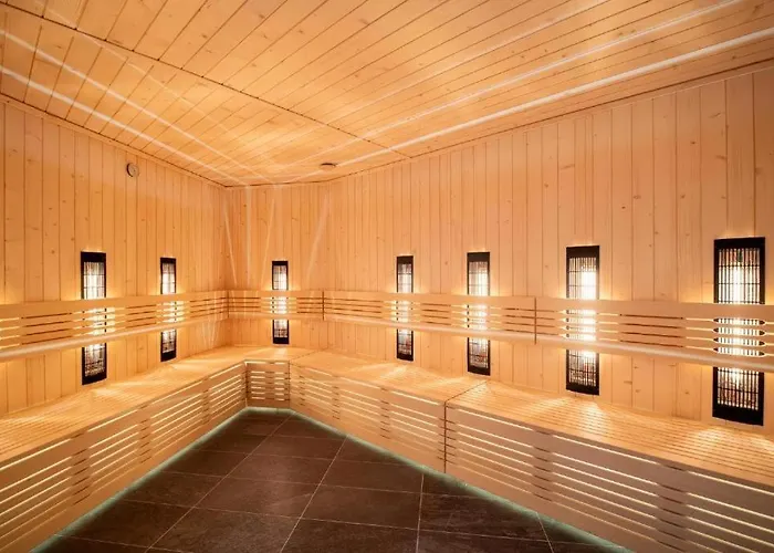 Bel Mare Aquapark By Four Seasons ミエンジズドロイェ